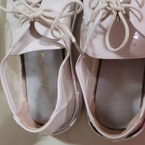 Oxford style shoes - Picture 7 of 7